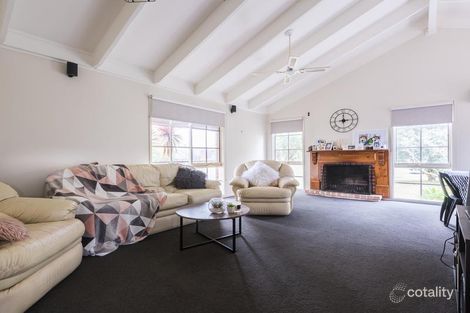 Property photo of 1 Buckingham Close Somerville VIC 3912