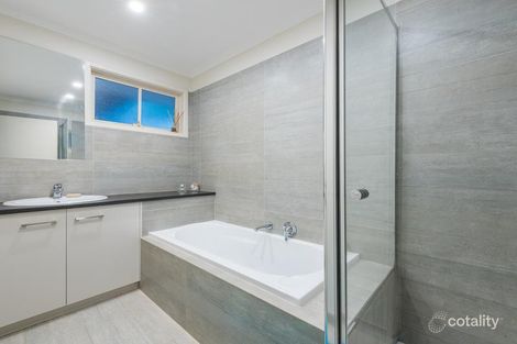 Property photo of 1 Buckingham Close Somerville VIC 3912