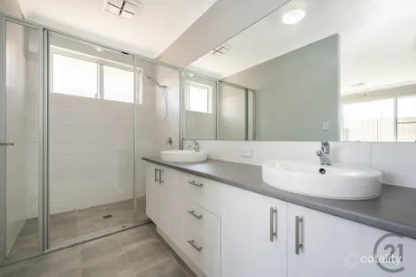 Property photo of 3 Ringtail Path Dawesville WA 6211