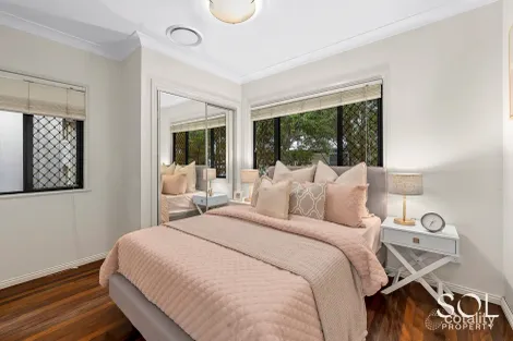 Property photo of 13 Curwen Terrace Chermside QLD 4032