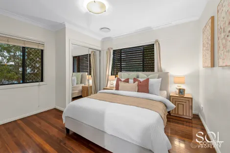 Property photo of 13 Curwen Terrace Chermside QLD 4032