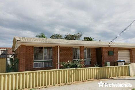 17 Central Rd, Wonthella, WA 6530