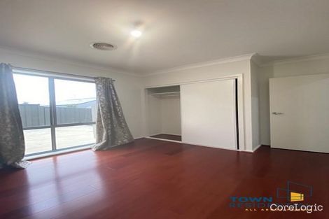 Property photo of 9 Tyrrell Street Googong NSW 2620