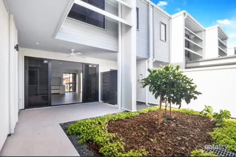 25/18 Foreshore St, Coomera, QLD 4209
