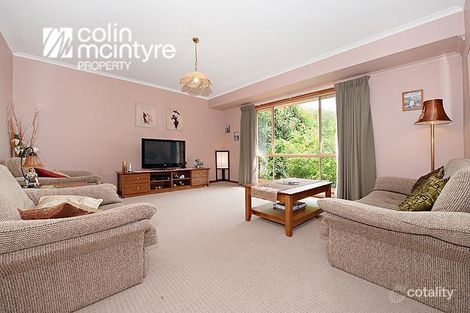 Property photo of 28 Mountain Circuit Calwell ACT 2905