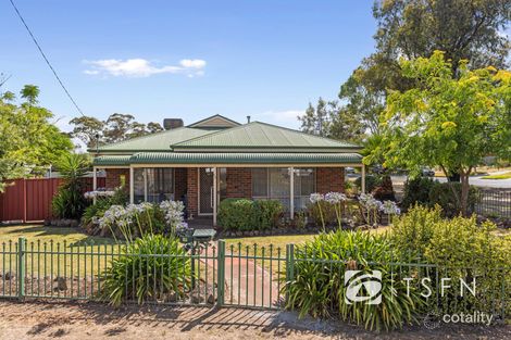 82 Specimen Hill Rd, Golden Square, VIC 3555
