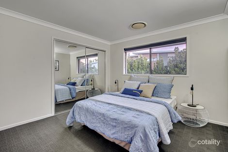 61 Almavale St, Carindale, QLD 4152