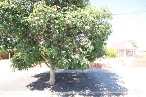 13 Bransby Ave, North Plympton, SA 5037