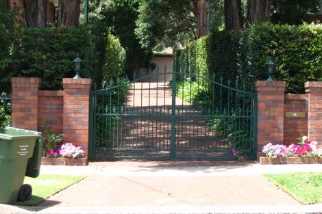 4 Yarrara Rd, Pymble, NSW 2073