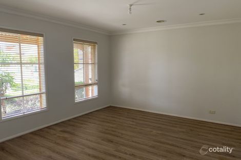Property photo of 14 The Parkway Caroline Springs VIC 3023