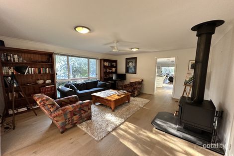 Property photo of 10 Amanda Crescent Venus Bay VIC 3956