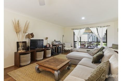 Property photo of 27 Redgum Place Suffolk Park NSW 2481