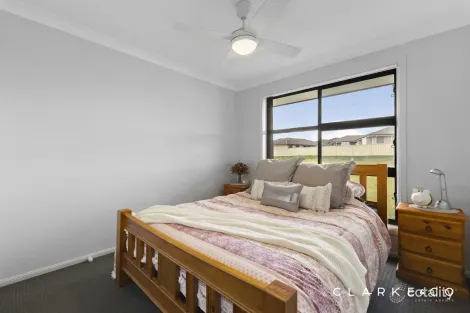 Property photo of 40 Vikki Avenue Rutherford NSW 2320