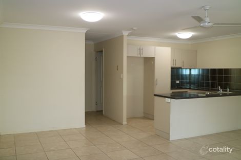 Property photo of 2/27 Cadell Crescent Rothwell QLD 4022
