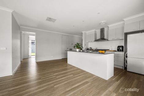 Property photo of 35 Yarrabee Drive Wirlinga NSW 2640