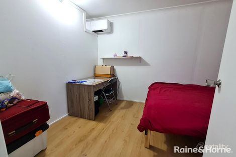 Property photo of 3 Aseki Avenue Glenfield NSW 2167