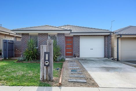 Property photo of 17 Carman Loop Macgregor ACT 2615