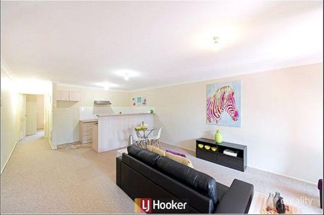 Property photo of 10 Dover Court Phillip ACT 2606