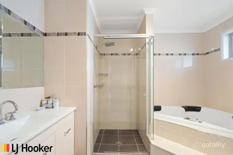 Property photo of 9 Slowey Place Bruce ACT 2617