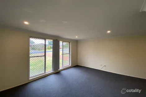 Property photo of 5 Amalfi Crescent Nowra NSW 2541