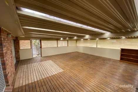 Property photo of 5 Amalfi Crescent Nowra NSW 2541