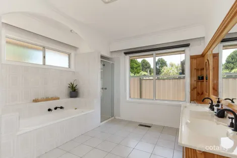 Property photo of 141 Queen Street Wallan VIC 3756