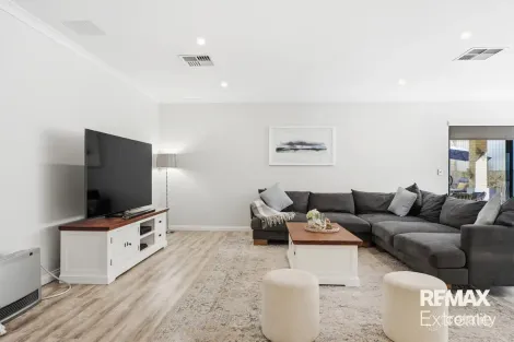Property photo of 5 Zeppelin Way Tapping WA 6065