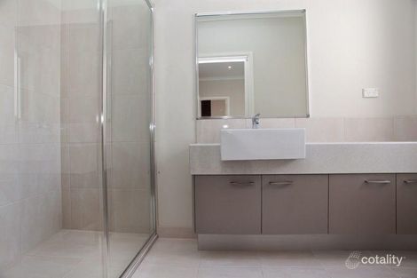 Property photo of 38 Silverstone Circuit Wollert VIC 3750