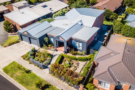 Property photo of 15 Chancellor Place Highton VIC 3216