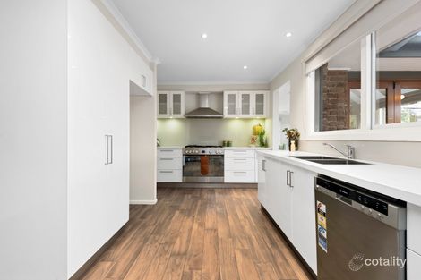 Property photo of 8 Oxford Close Croydon Hills VIC 3136