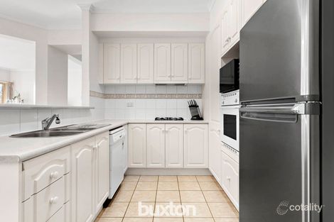 Property photo of 3 Solstice Walk Glen Waverley VIC 3150