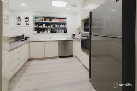 Property photo of 1/20 Holland Court Broadbeach Waters QLD 4218