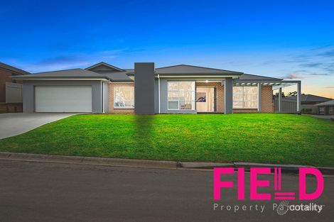 Property photo of 8 Kuttabul Road Wadalba NSW 2259