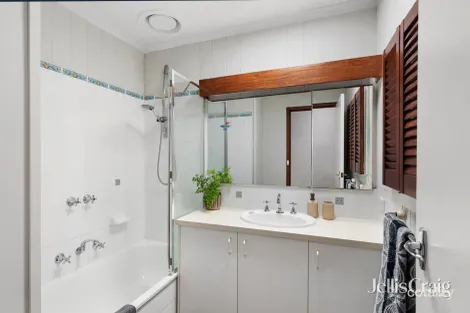 Property photo of 16 Bruce Street Diamond Creek VIC 3089