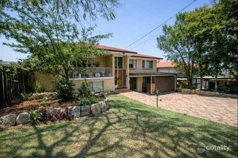 Property photo of 21 Fernshaw Street Macgregor QLD 4109