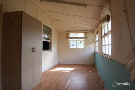 Property photo of 12 Vineyard Street One Mile QLD 4305