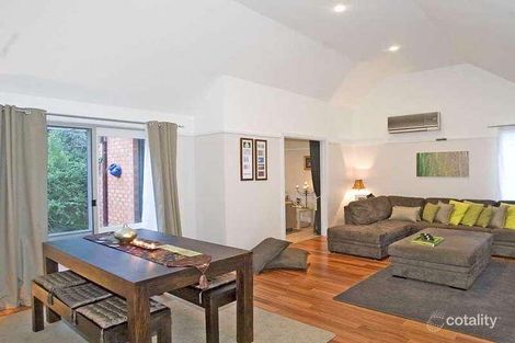 Property photo of 4/1-11 Tasman Avenue Strathmore Heights VIC 3041