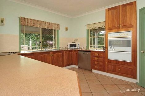 Property photo of 64 Bellenden Close Munruben QLD 4125