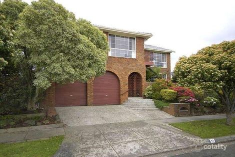 11 Highwood Dr, Wheelers Hill, VIC 3150