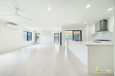 Property photo of 10 Avalon Point Clifton Beach QLD 4879