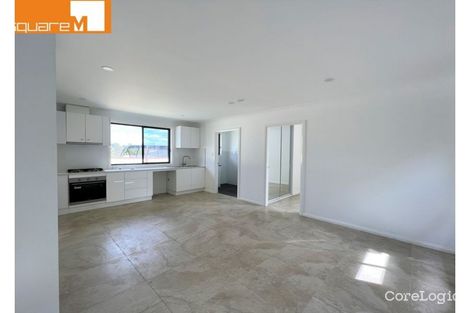 Property photo of 34 Lorenzo Crescent Rosemeadow NSW 2560