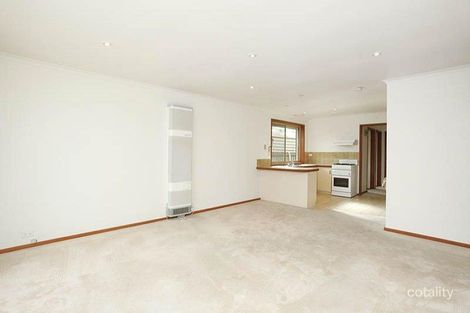 Property photo of 2/24 Unicorn Way Kings Park VIC 3021