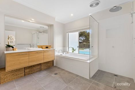 Property photo of 25 Freya Close Abermain NSW 2326