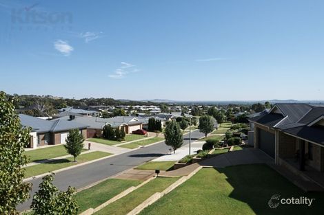 Property photo of 15 Brownlow Drive Bourkelands NSW 2650