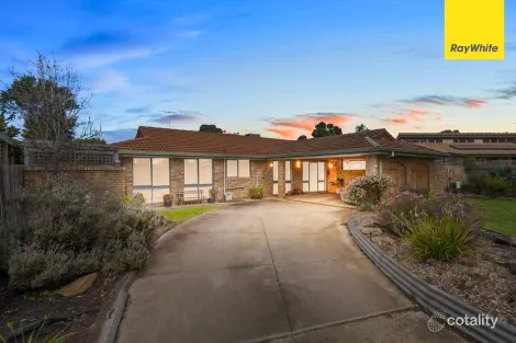 5 Karen Pl, Melton West, VIC 3337