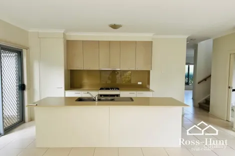 Property photo of 10 Metro Circuit Berwick VIC 3806