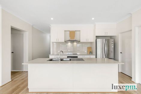 Property photo of 8 Eaton Road Mount Duneed VIC 3217