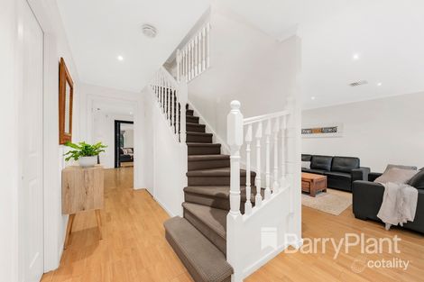 Property photo of 4 Varga Close Mill Park VIC 3082
