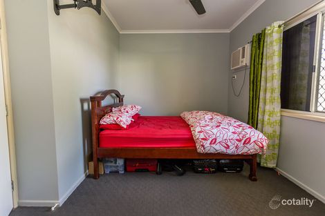 Property photo of 3 Thomas Place Emerald QLD 4720