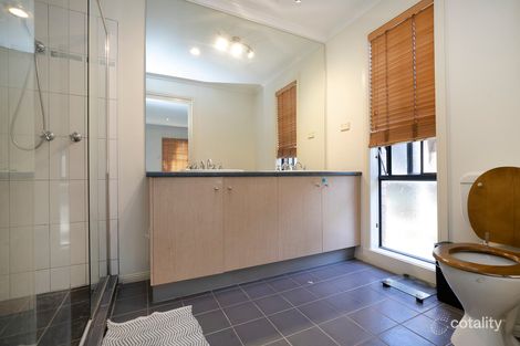 Property photo of 5 Regent Close Burnside Heights VIC 3023